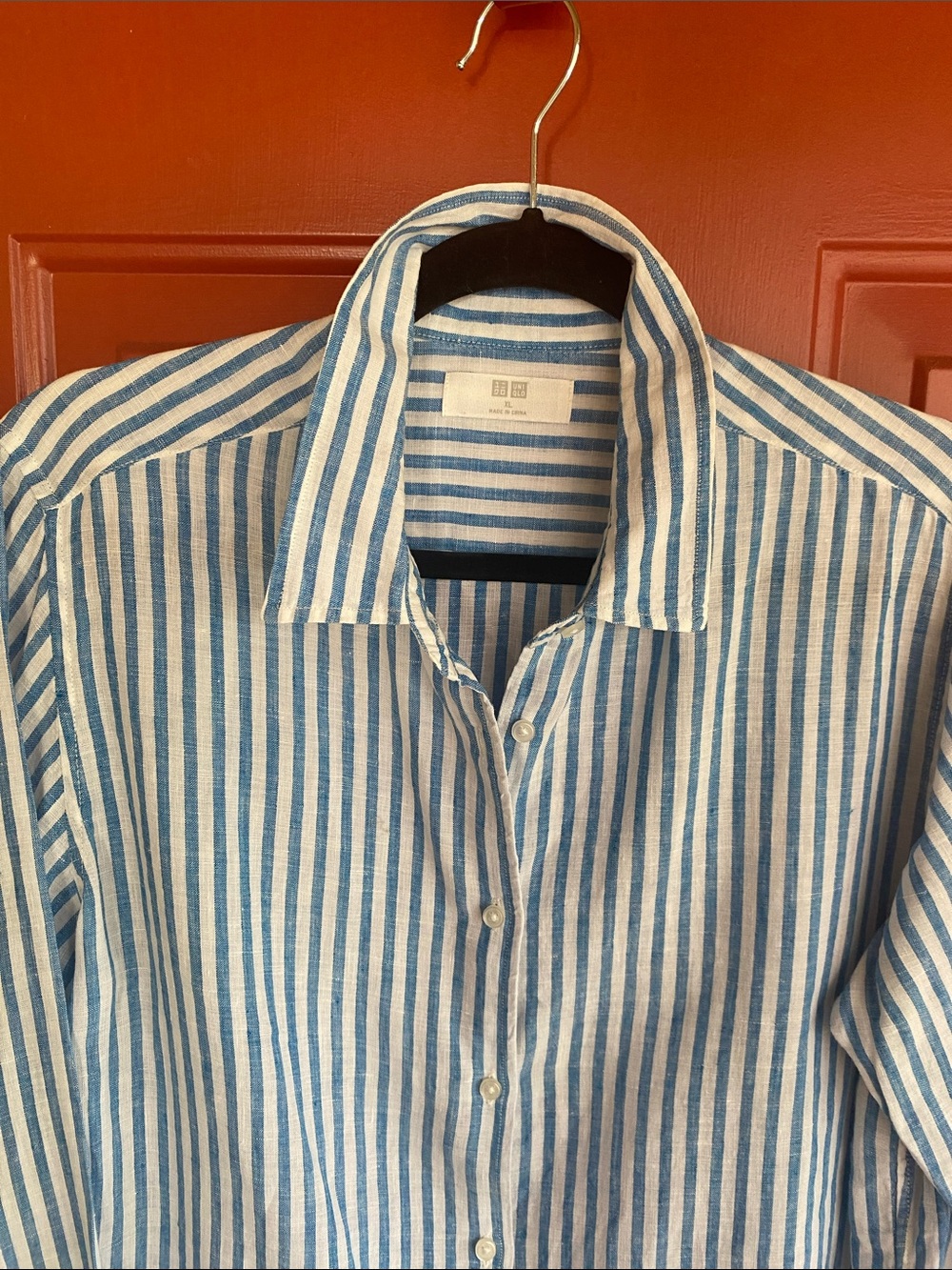 Uniqlo Linen Blue and White Vertical Stripe Dress Shirt - Picture 4 of 6